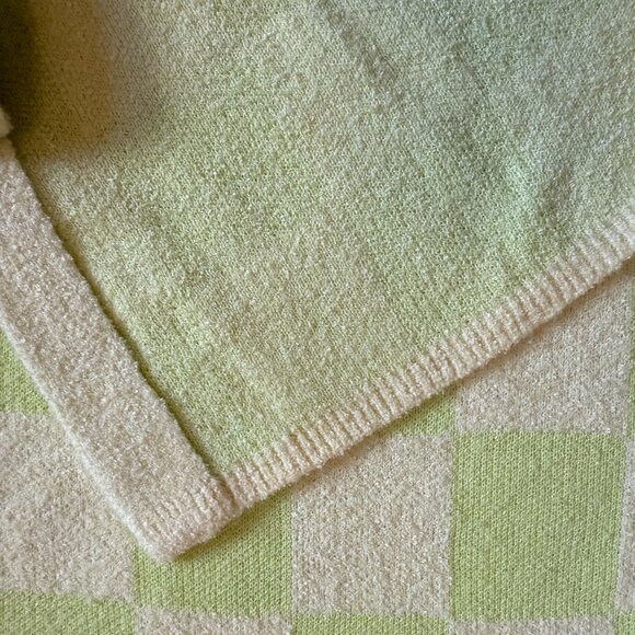 UGG Lime Green Terry Cloth Short Sleeve Shirt - Picture 3 of 3